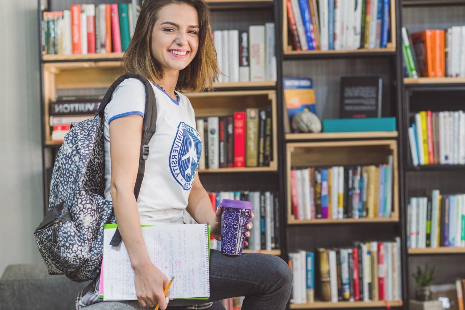 Участники программы обучения на практическом занятии по семейному бюджетированию